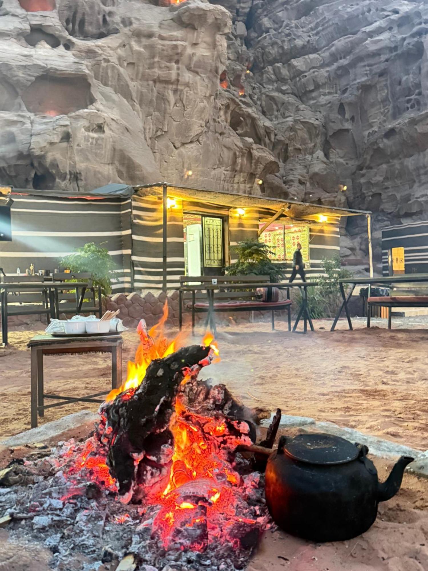 Faisal Wadi Rum Camp Hotel Kültér fotó